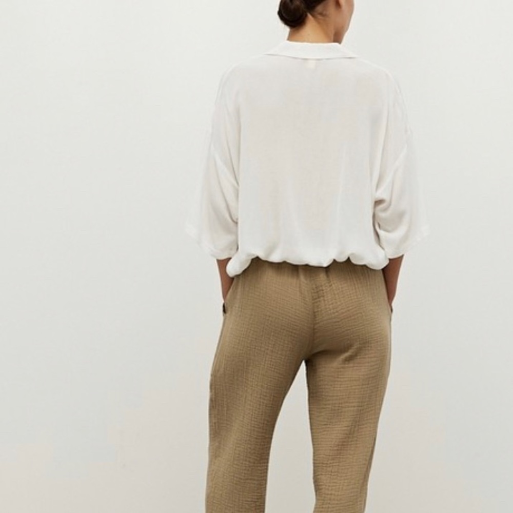 Off white top - Picture 3 of 6